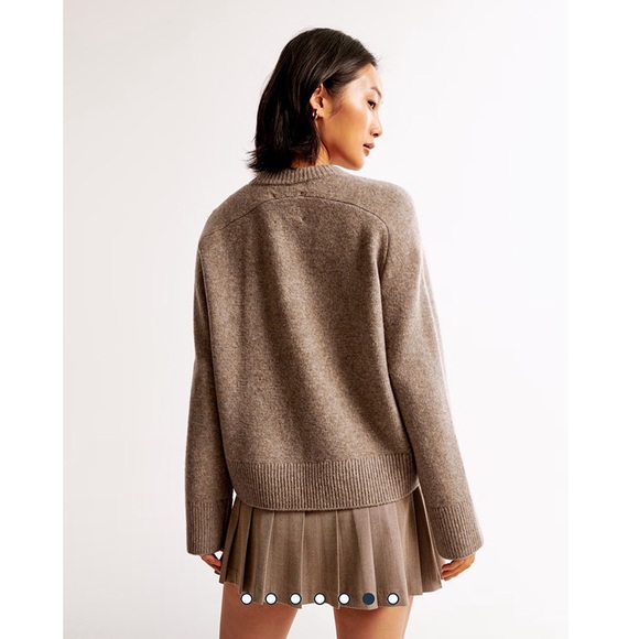 Abercrombie & Fitch Taupe Madeline Crew Sweater - Picture 5 of 14